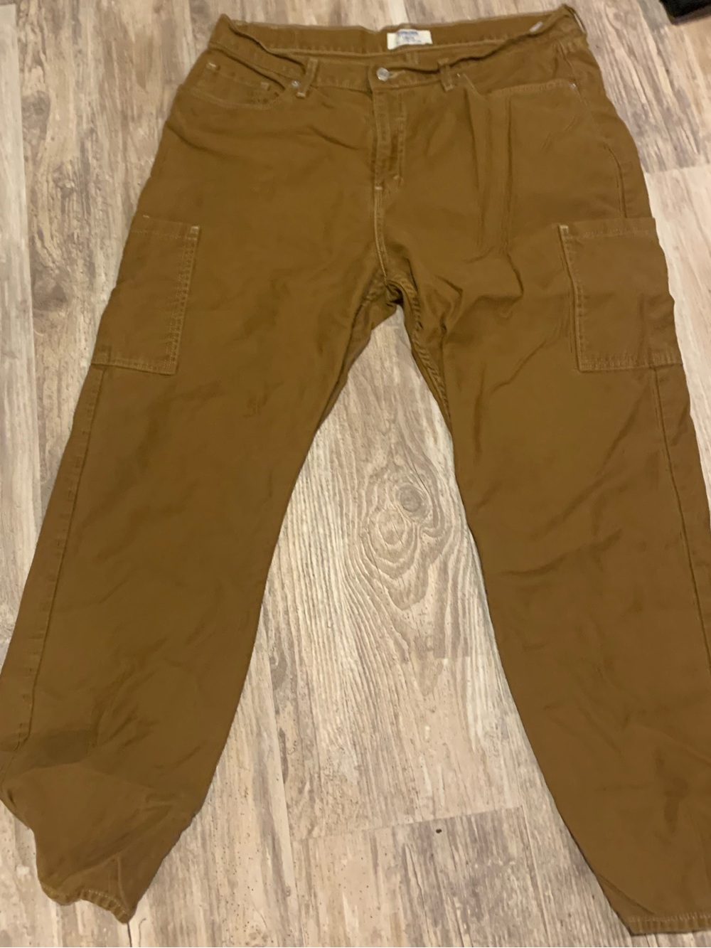 Levi's Men's Cargo Pants in Caramel Brown